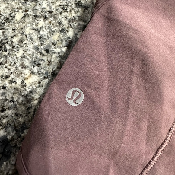 Lululemon Track That Short *5" - Picture 3 of 6